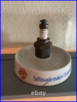 ORIGINAL 1940 SILLIMANITE MAKES CHAMPION THE BETTER SPARK PLUG ASH Tray VINTAGE