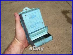 Original GM CHEVROLET dash automobile promo vintage dealer holder case box 30s