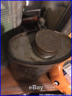 VINTAGE 1930s/40s FORD QUART OIL CAN CASTROL, SHELL & MOBILE ADVERT AT BOTTOM