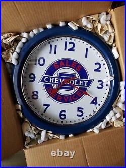 VINTAGE CHEVROLET SALES AND SERVICE PINK NEON SHOP CLOCK Chevy watch clock time