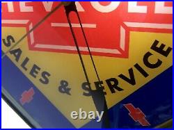 Very Nice Vintage CHEVROLET Authorized Sales & Service Lighted Electric Clock