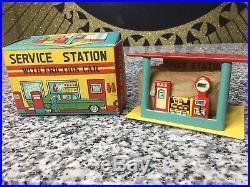 Vintage 1950s MIB Unused Japan Tin Gas Service Station & Friction Car Toy