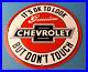 Vintage-Chevrolet-Sign-Porcelain-Bow-Tie-Sign-Gas-Oil-Pump-Garage-Auto-Sign-01-cv