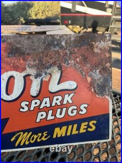 Vintage EDISON SPARK PLUGS Tin Embossed Sign Original Rare Auto Gas Oil