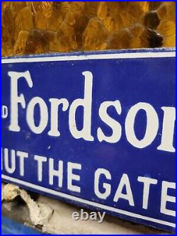 Vintage Fordson Porcelain Sign Ford Automobile Please Shut The Gate Service Dept