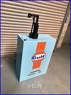Vintage Gulf Oil Pump, Man Cave, Games Room, oil can