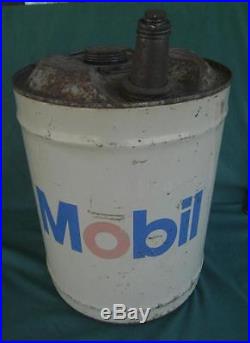 Vintage Mobil 5 Gallon Motor Oil Gas Can + Spout Garage Service Station Car
