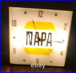 Vintage NAPA Auto Lighted Pam Wall Clock, Advertising, 15 X 15, Works